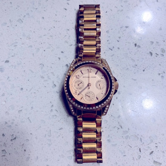 Michael Kors Watch - Picture 2 of 3